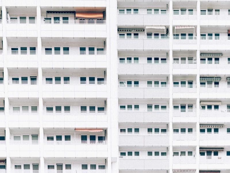 Иллюстрация к статье: Расклад Таро «Колесо Баланса Жизни» на разницу в возрасте: полное руководство