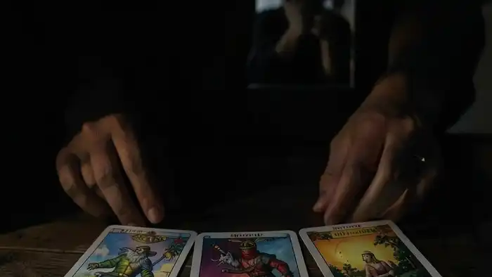 расклад таро на 5 карт на текущую ситуацию с позициями и картами