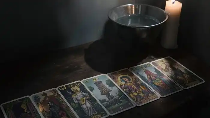 Расклад Таро "он и она" на разлуку — схема из 8 карт с интерпретацией и символами