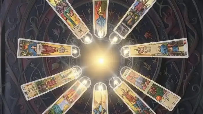 Расклад Таро "звезда Давида" на смену деятельности: схема шести позиций с картами